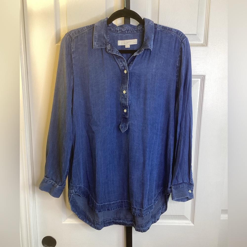 LOFT Women's Indigo 1/2 Button Down Shirt, size MP